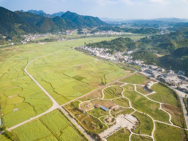 黔南州的独特风情,最炫民族风的来历