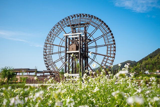 黔南州的独特风情,最炫民族风的来历