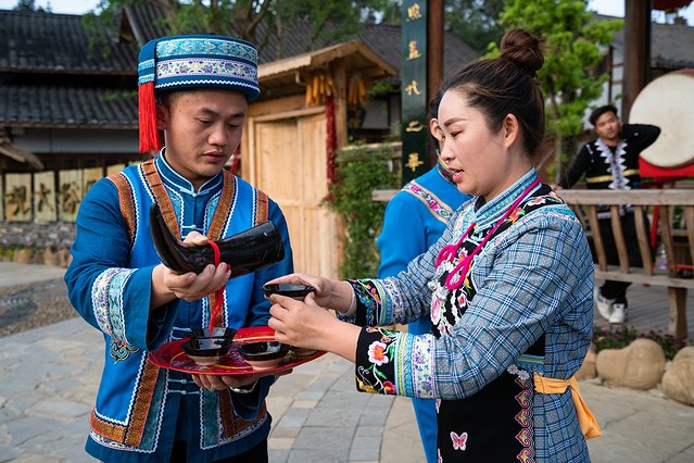 黔南州的独特风情,最炫民族风的来历