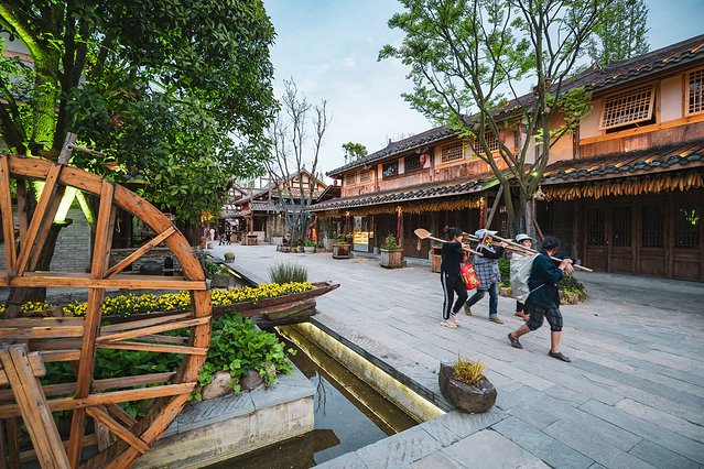 黔南州的独特风情,最炫民族风的来历