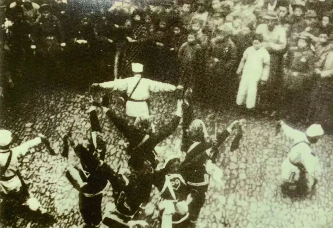 甯稿窞闈╁懡鐑堝＋闄靛洯鍗囨棗浠紡,甯稿窞浜烘皯骞垮満鍥藉簡鍗囨棗浠紡