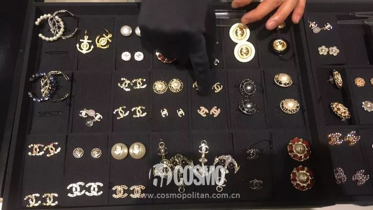 时髦办|Lisa这磨人的小甜豆,居然敢给我种草爱马仕了???