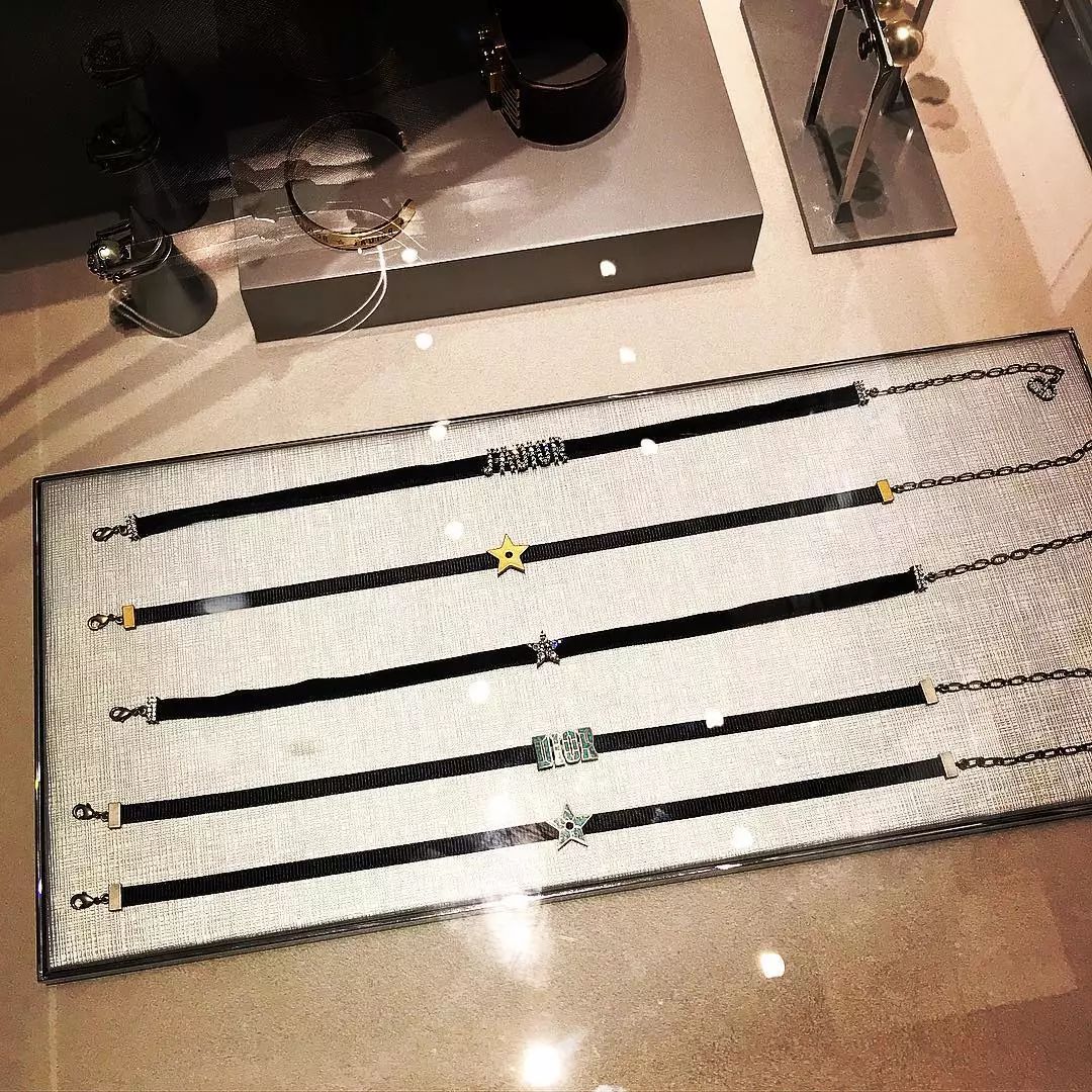 时髦办|Lisa这磨人的小甜豆,居然敢给我种草爱马仕了???