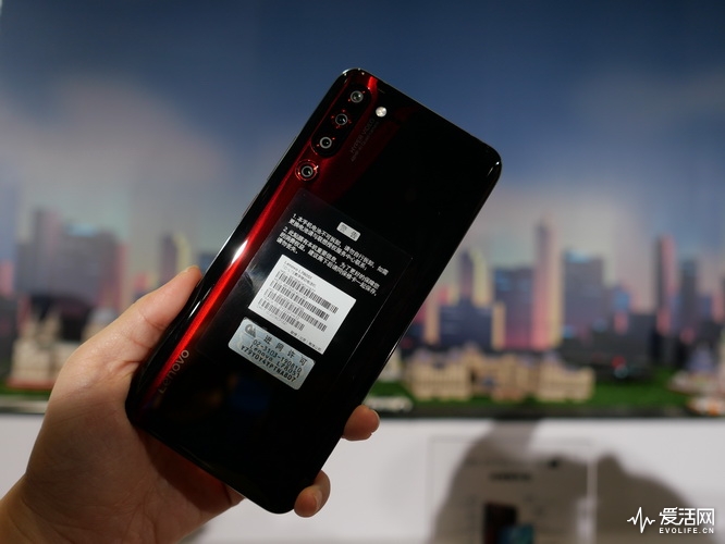 斗战圣佛VS战斗天使？2899元起的联想旗舰Z6Pro来了