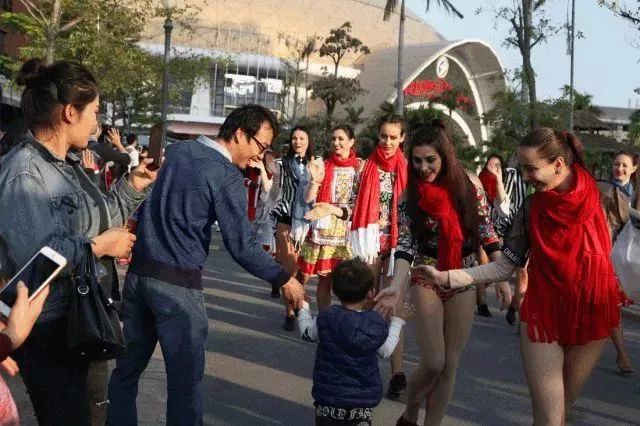 灵玲国际马戏城儿童节,厦门灵玲国际马戏城大熊猫叫什么