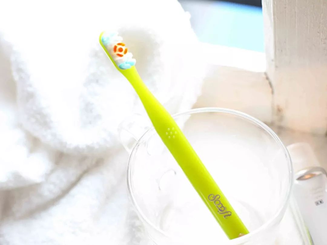 能刷牙缝去牙渍的手动牙刷,超细软牙刷深层清洁软毛牙刷