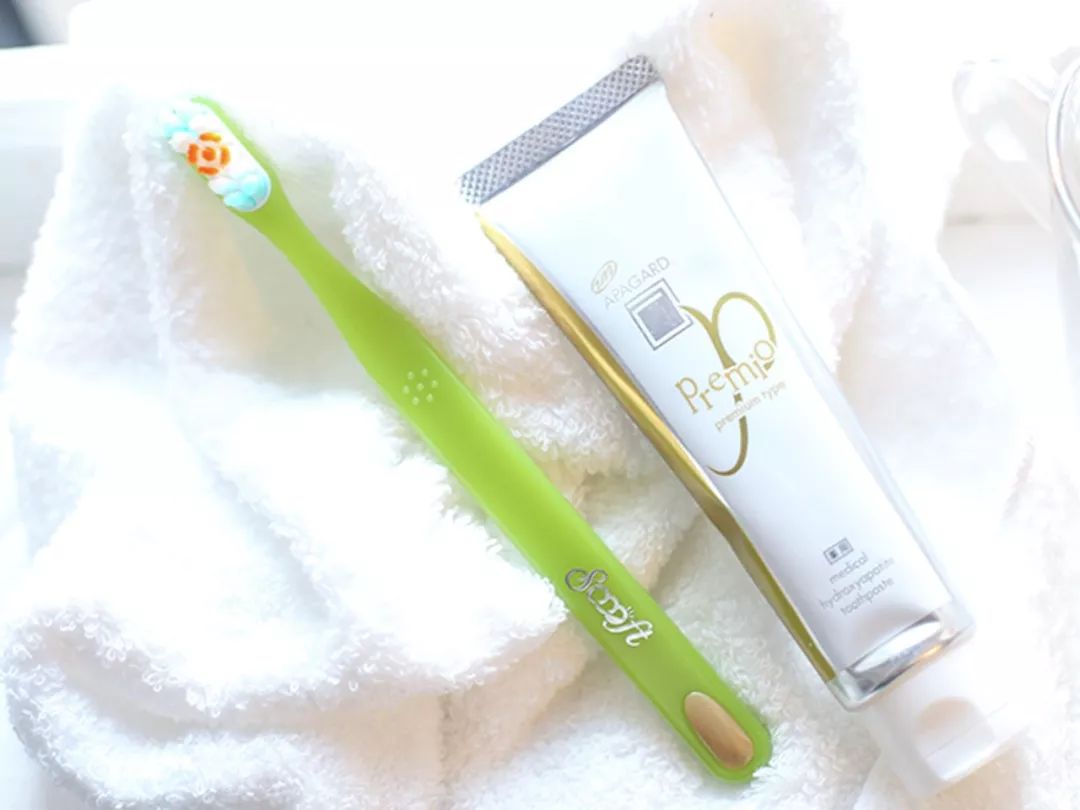 能刷牙缝去牙渍的手动牙刷,超细软牙刷深层清洁软毛牙刷