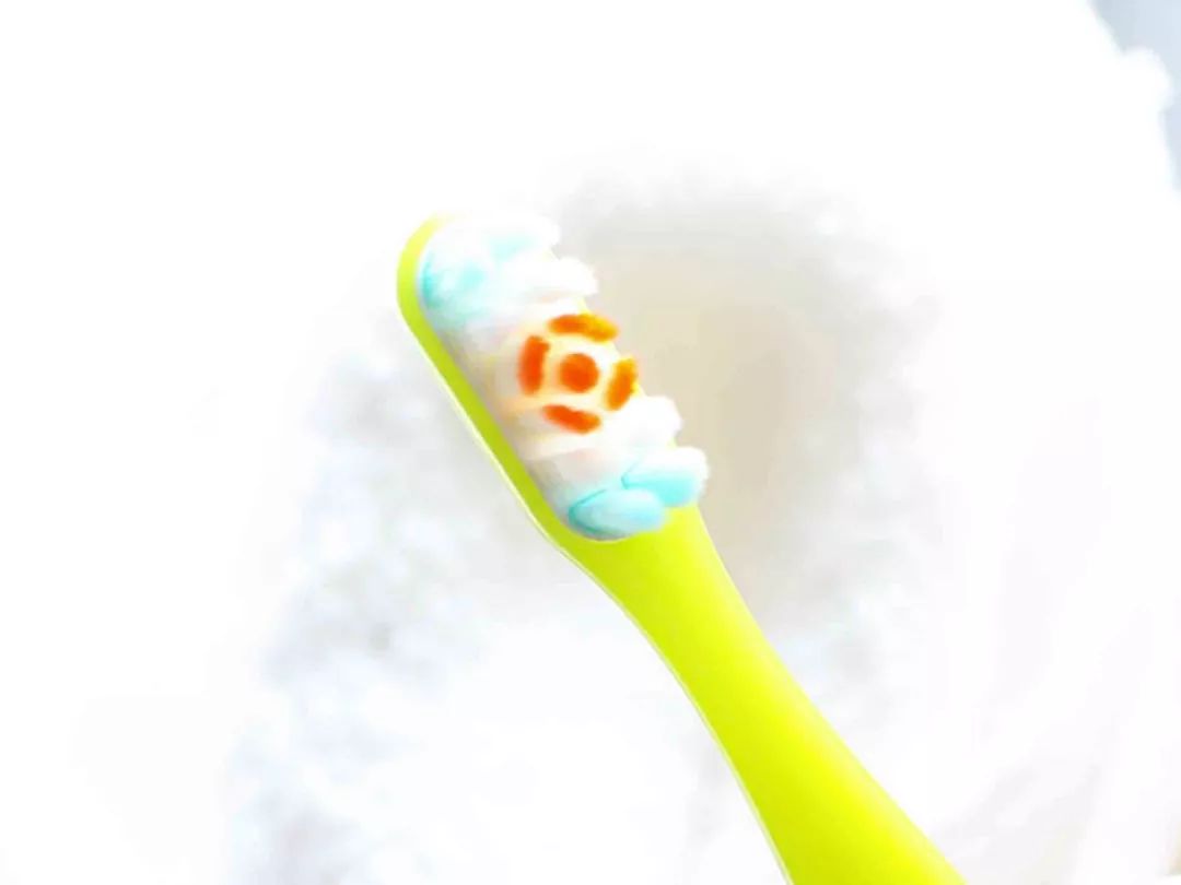 能刷牙缝去牙渍的手动牙刷,超细软牙刷深层清洁软毛牙刷