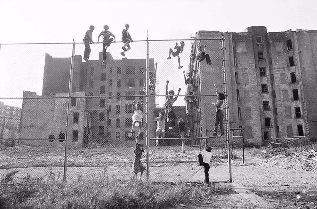 玛莎·库伯（MarthaCooper）半个世纪遍布全球用镜头记录街头艺术