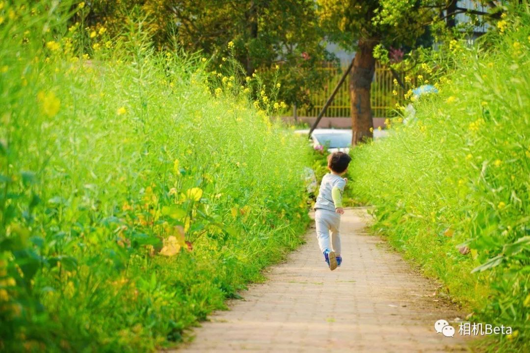 精彩人生实时掌握索尼微单A6400上手玩