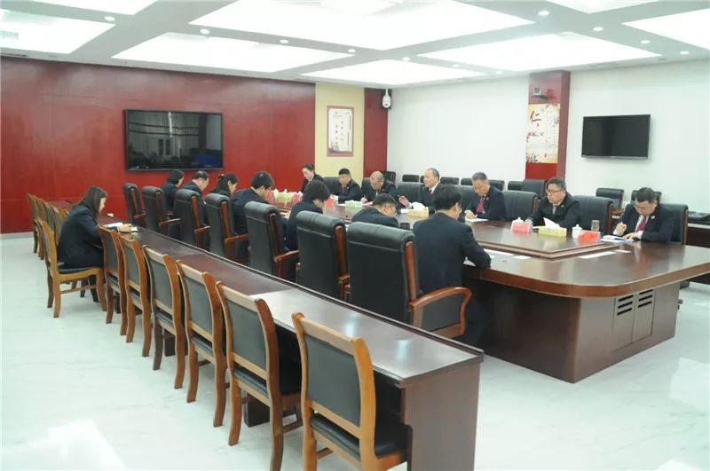 新密:"服务大局我们干什么、怎么干"大讨论活动