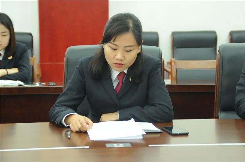 新密:"服务大局我们干什么、怎么干"大讨论活动