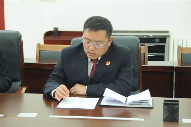 新密:"服务大局我们干什么、怎么干"大讨论活动