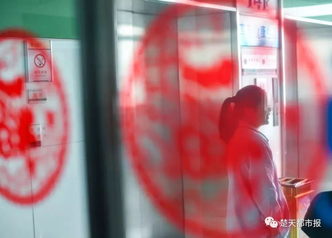 世界罕见！她14岁发现自己是“石女”，23岁竟自然受孕产子！