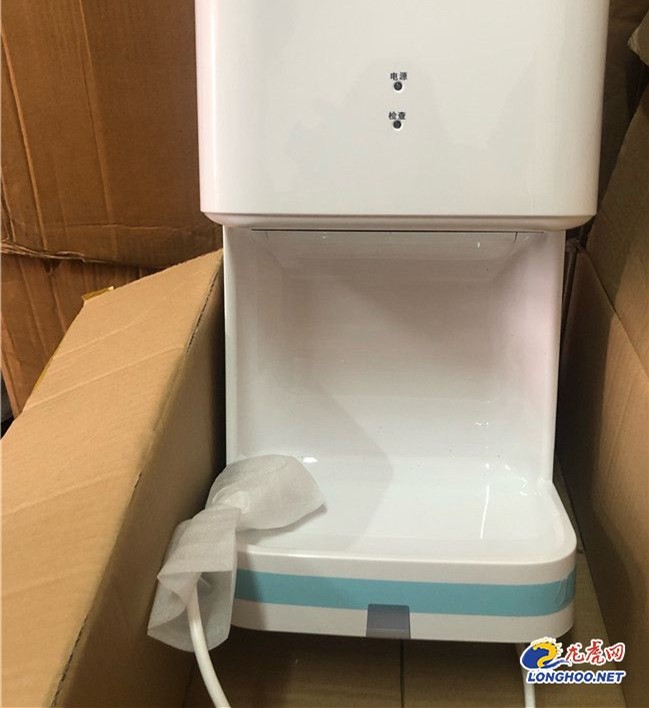 警方破获3000万假冒手机 (抓获制假手机窝点)