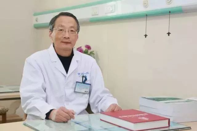 大医丨探索神经密码保驾生命中枢——吴坚