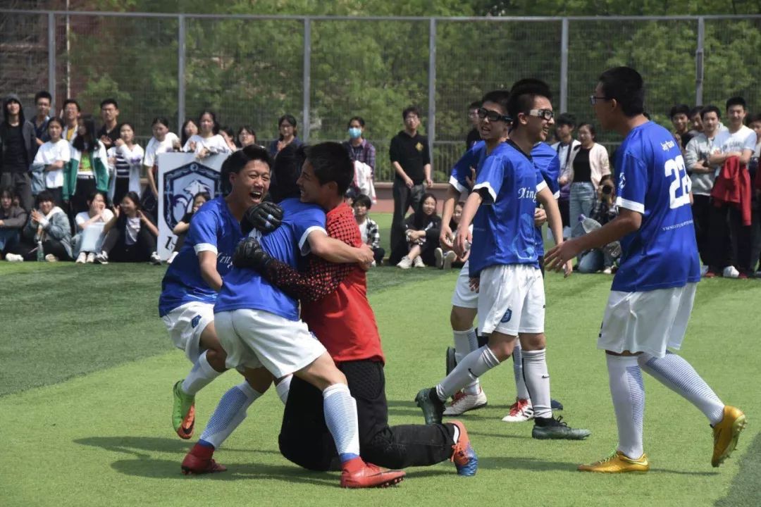 战报|王钟楠朱元易破门，李心研神奇门球吊射，明德3:0完胜至善获得第九届书院杯男足总冠军