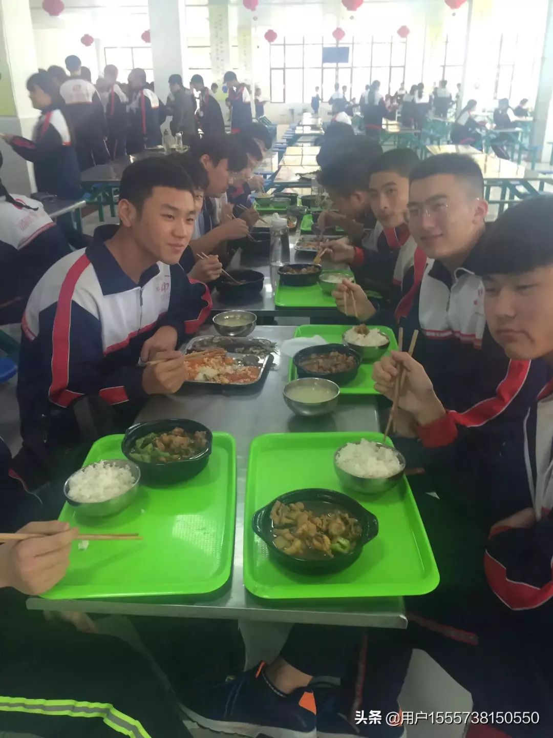 “我在卡塔尔，波澜壮阔的大海中央，奋斗着！为国争光！”丨我的青春宣言