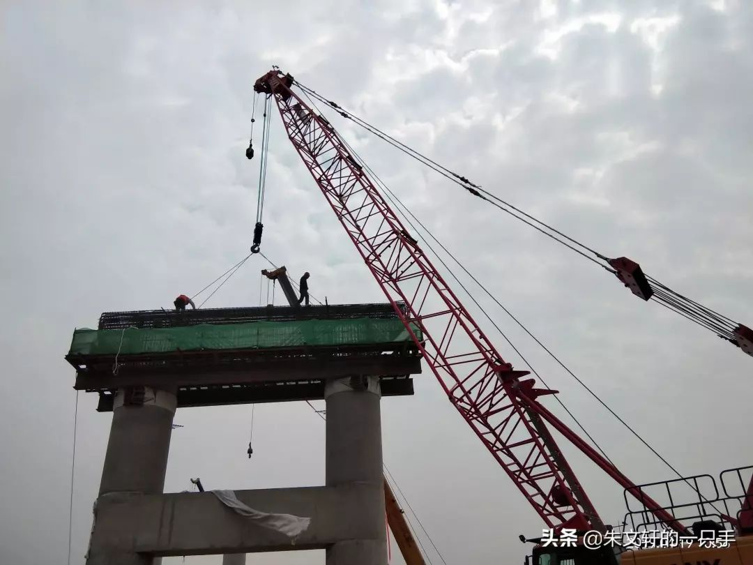 “我在卡塔尔，波澜壮阔的大海中央，奋斗着！为国争光！”丨我的青春宣言