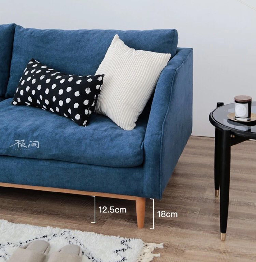 耐克艺术家联名款,耐克推出腰包雨衣