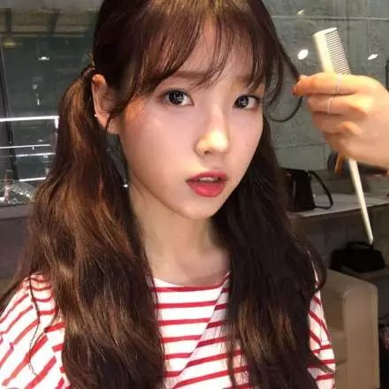 杨幂同款发型学生党双马尾,杨幂同款发型半扎双马尾