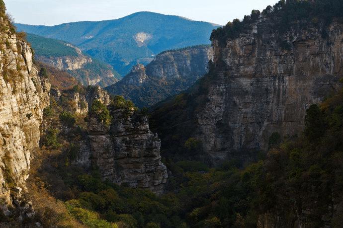 济南老人自驾游好玩的地方,济南野生动物园自驾游从哪个门进