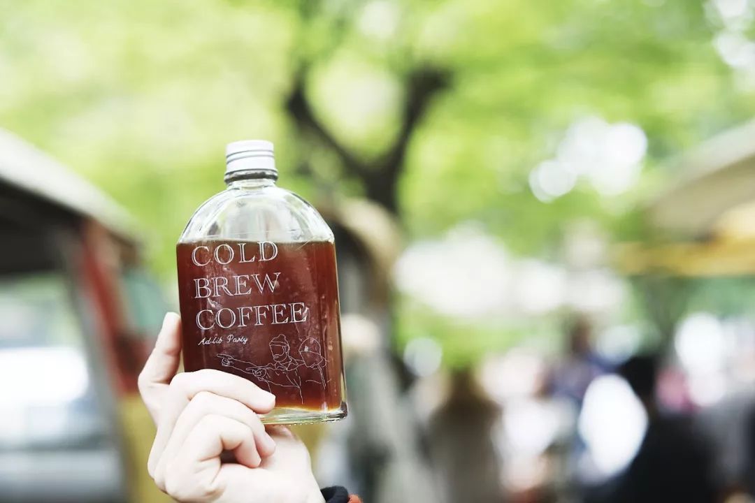 市集|拎着这只9.9元的宜家购物袋,你就是咖啡市集最靓的仔