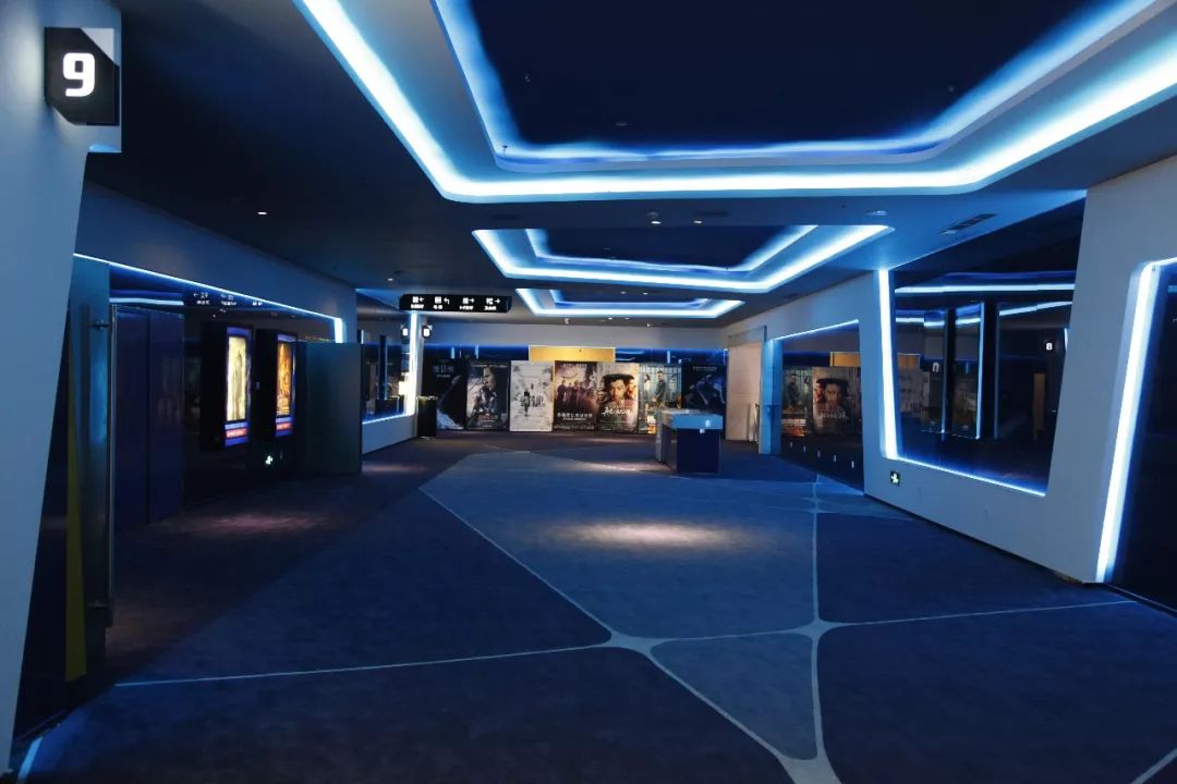 《复联4》火热上映中，59.9元抢【越界影城】双人套餐，14店通用（含梁平），2张电影票+2杯可乐+爆米花…不限影片、不限场次！