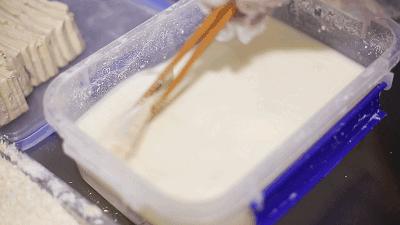 买一送一网红热卖新品,临沂南坊朱记臭豆腐