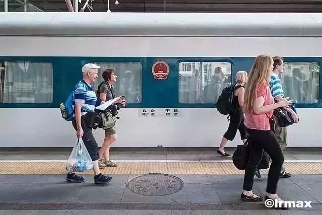 能坐火车出国去哪些国家旅游,出国坐火车必去的五个地方