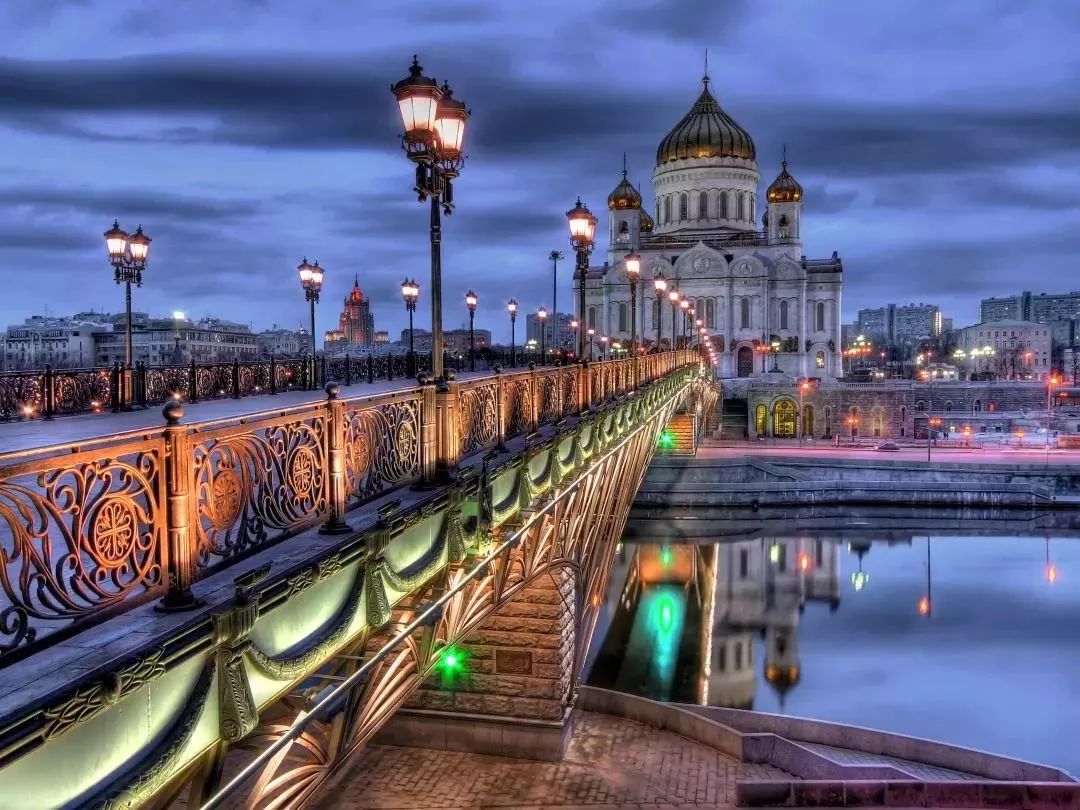 能坐火车出国去哪些国家旅游,出国坐火车必去的五个地方