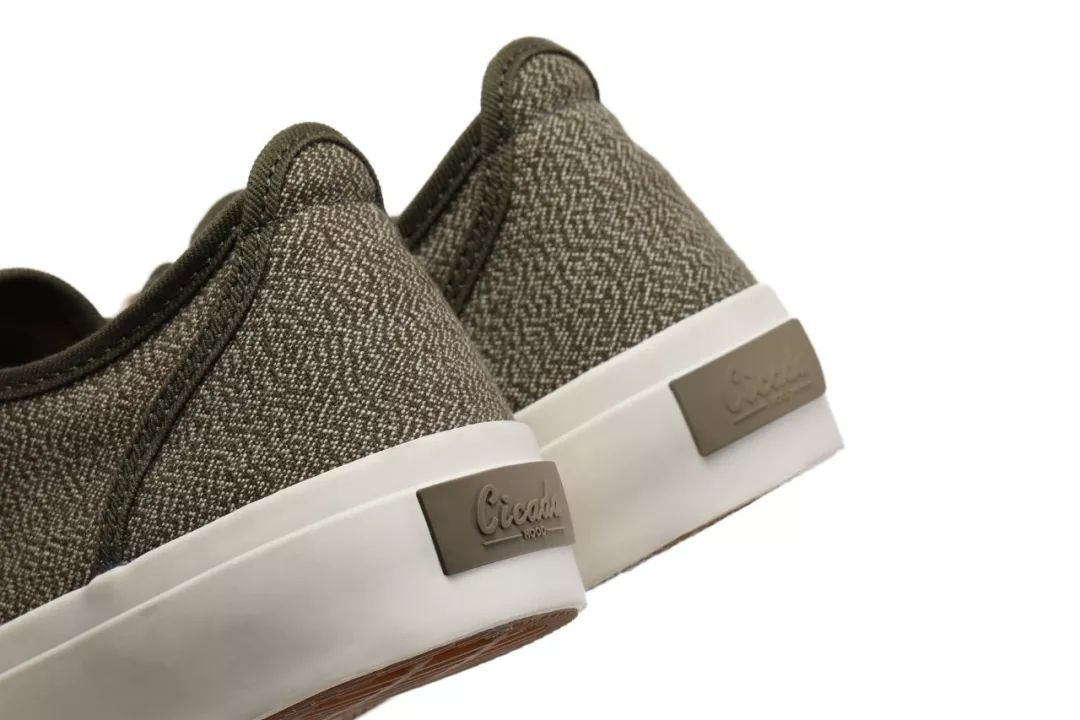 让全球复古迷都疯狂的“胡椒盐”，被我们做成了帆布鞋！