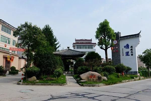 今天全省百名记者聚集永康，看他们如何用新媒体秀出丽州美