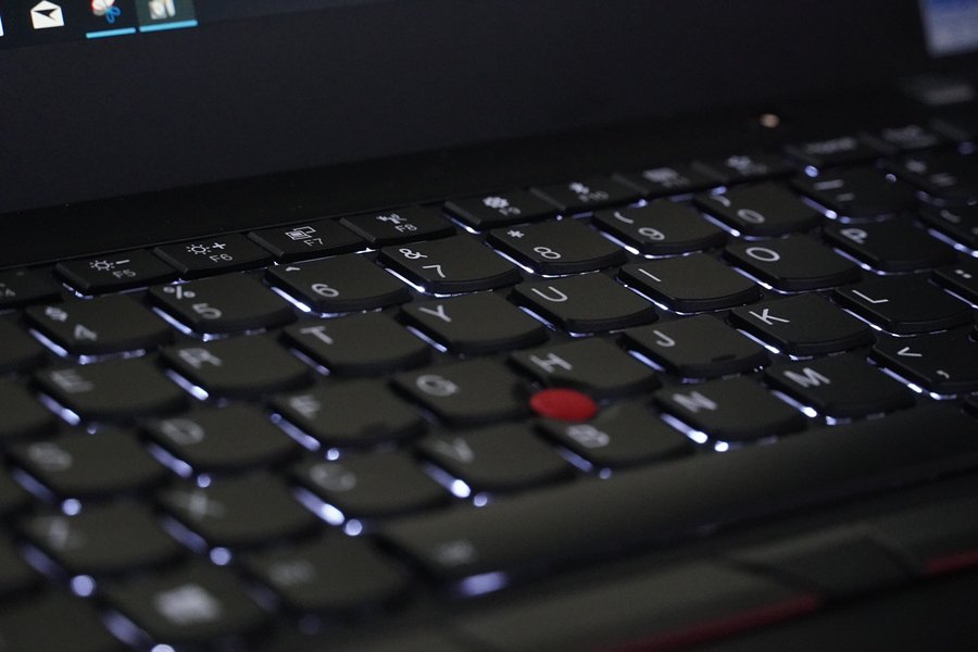 最好的轻薄本thinkpadx390评测,thinkpade14i7深度评测