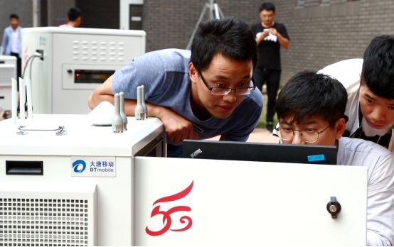 大唐移动和华为5g,全国建成开通5g基站155.9万个