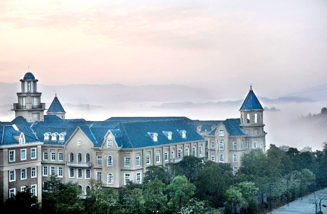 恒大青训快乐足球夏令营,恒大足球暑假训练营