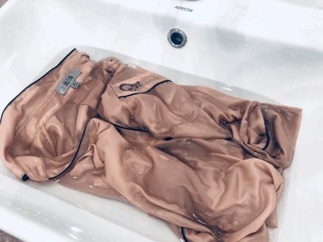 舒服美腻到不行,这样的睡衣每个女人都该有一件