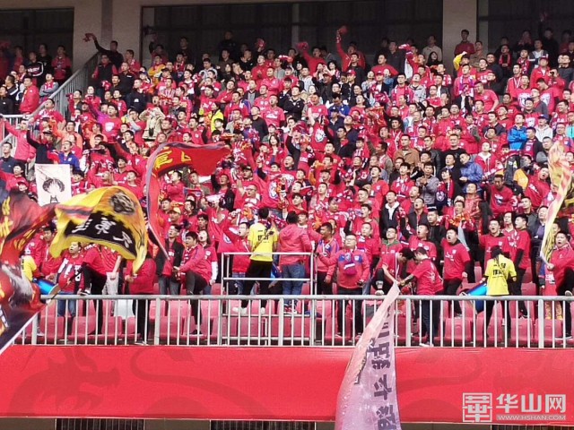 上港奥古斯托比赛,奥古斯托巴西夺冠视频