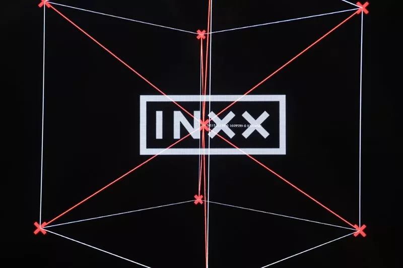 引领潮流时尚，INXX秀场直击