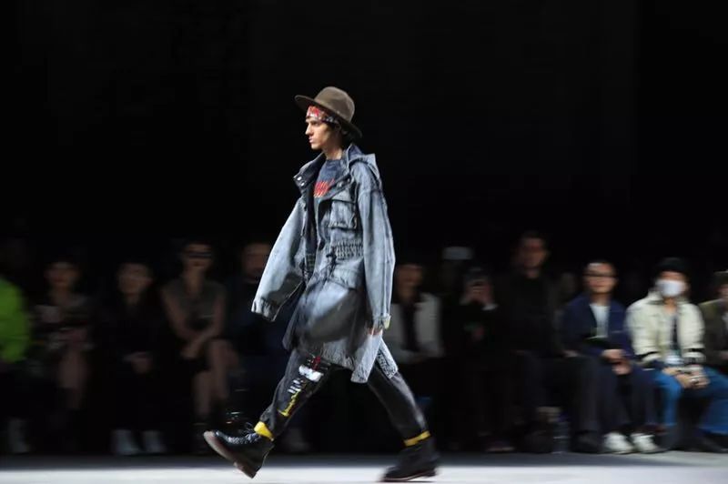 引领潮流时尚，INXX秀场直击