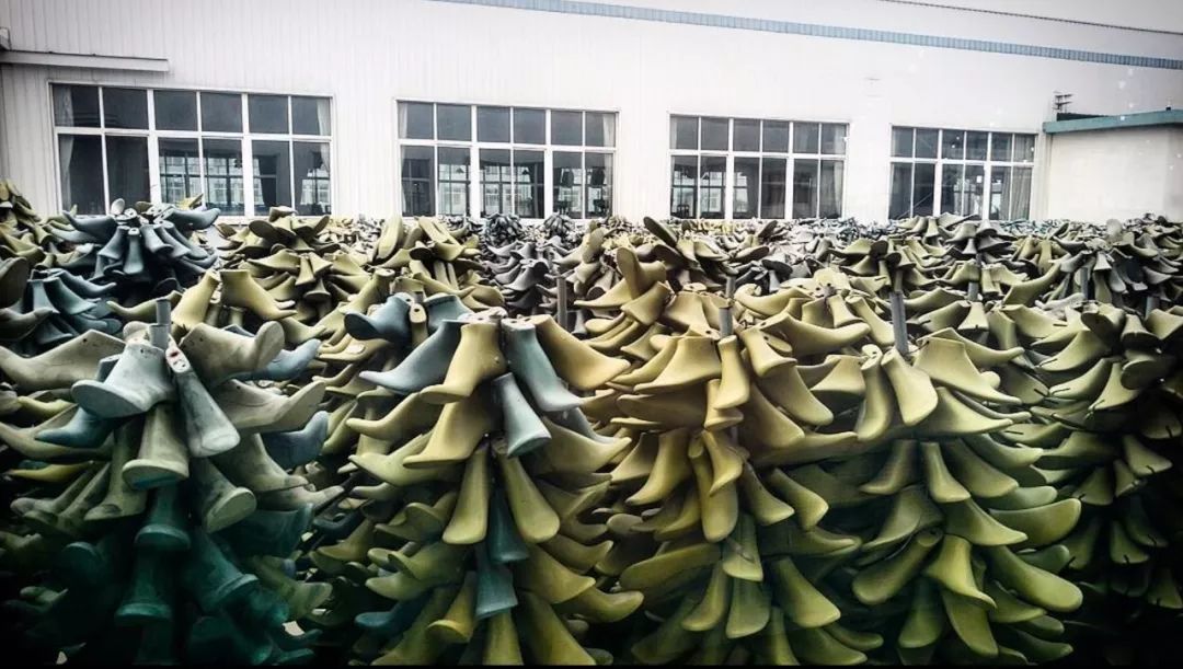 小蓝羊儿童凉鞋,舒适百搭不磨脚粗跟凉鞋推荐