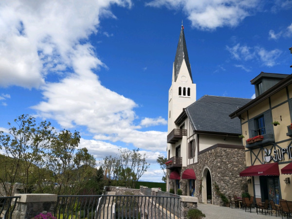 隐于山团购,孔雀城5居房价