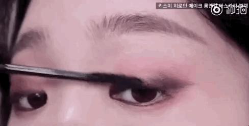 谁成想，教会我画“刘诗诗眼”的人是…邓伦