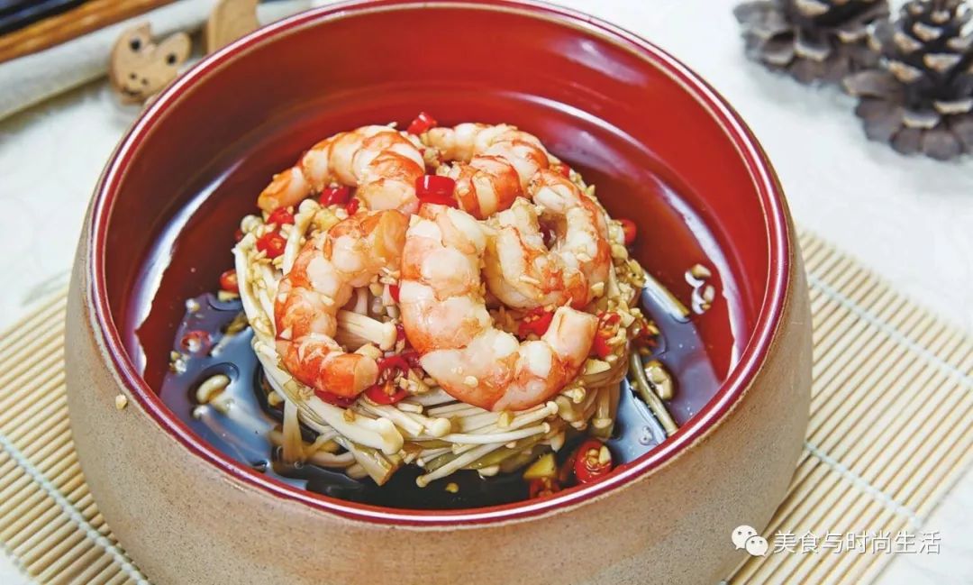 香辣金针菇简单的做法,麻辣虾仁金针菇的做法