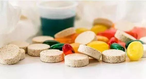 注意饮食安全远离三无食品,怎么避免保健品的误区