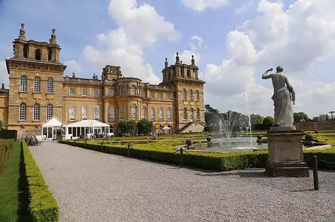 待天气晴好,伦敦阴雨天去哪旅游好