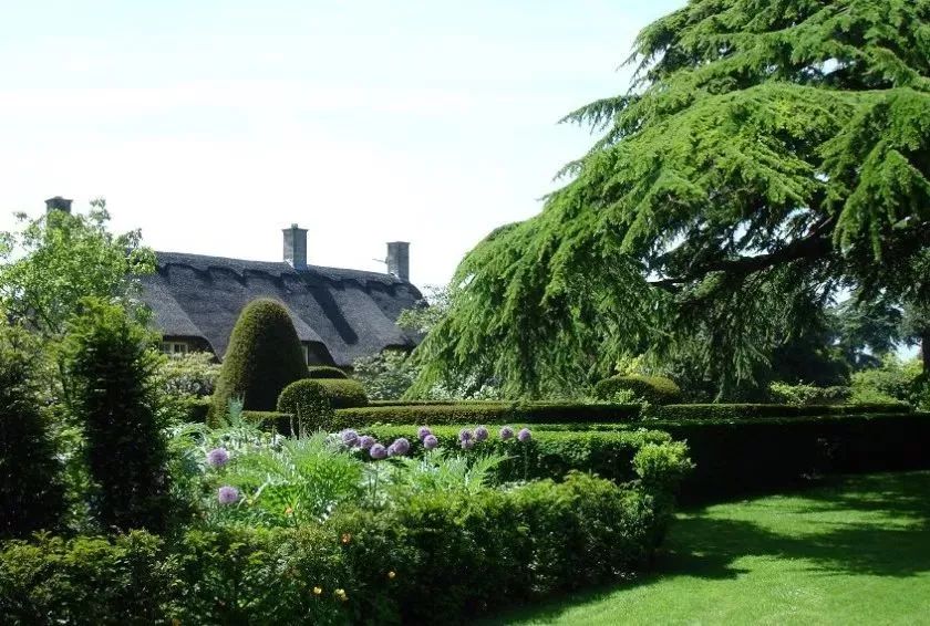待天气晴好,伦敦阴雨天去哪旅游好
