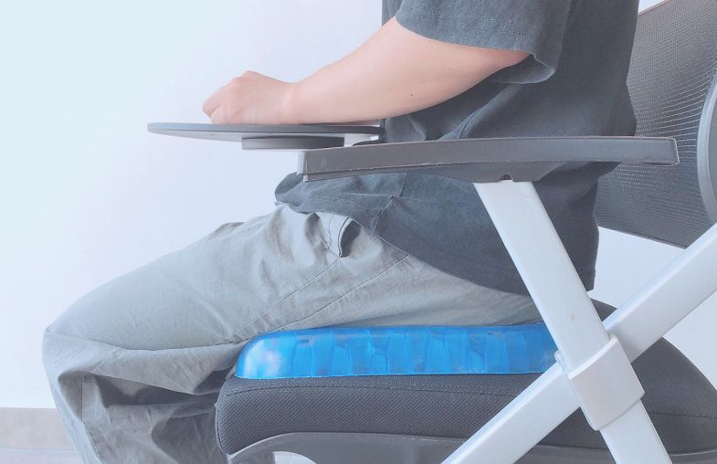 天热上班族久坐不疼屁股的神器,防屁股疼坐垫冰丝