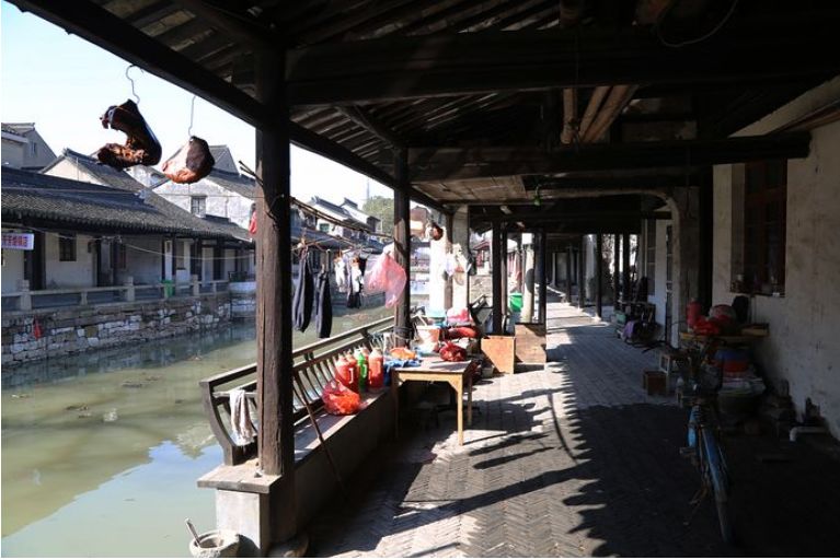 城市里那些被遮蔽的人文气息，在这本书中都可以探寻到