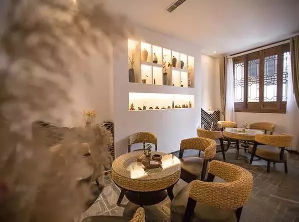 陕西与世隔绝的温泉民宿,西安附近最美的山间民宿